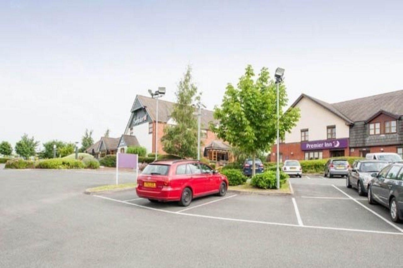 Premier Inn London Ruislip Eksteriør billede